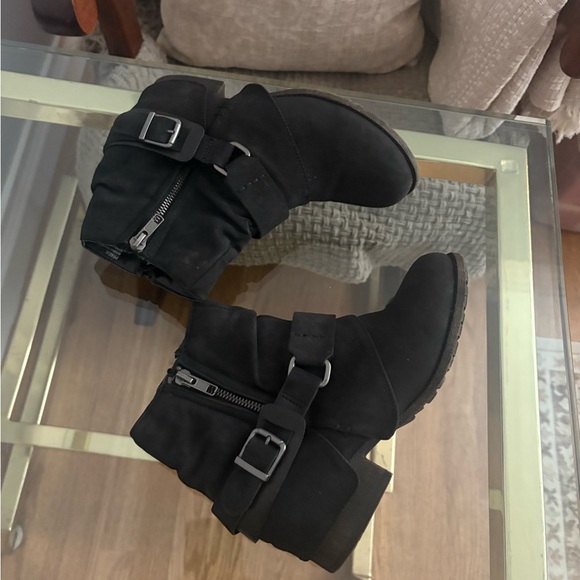 Short black boot - Picture 4 of 6